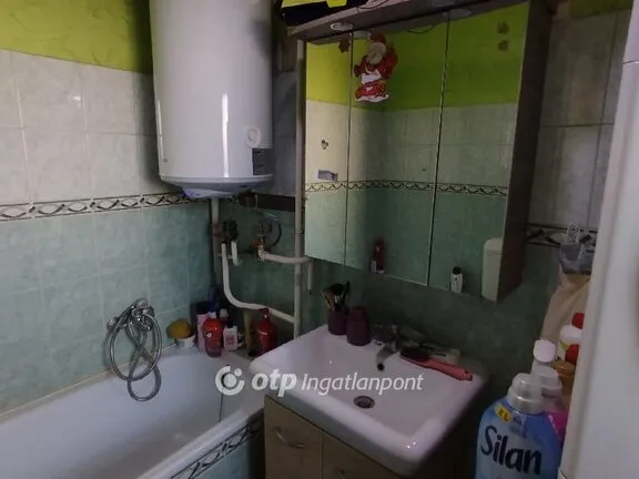 Eladó ház Szentlőrinc 48 nm