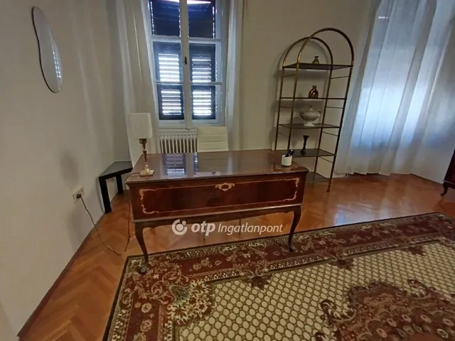 Eladó lakás Pécs, Belváros 108 nm