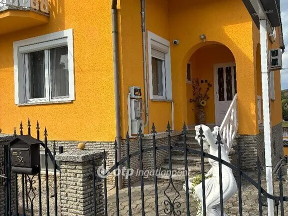 Eladó ház Magyarszék 220 nm