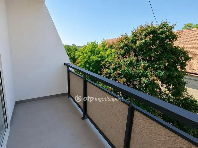 Eladó lakás Pécs 71 nm