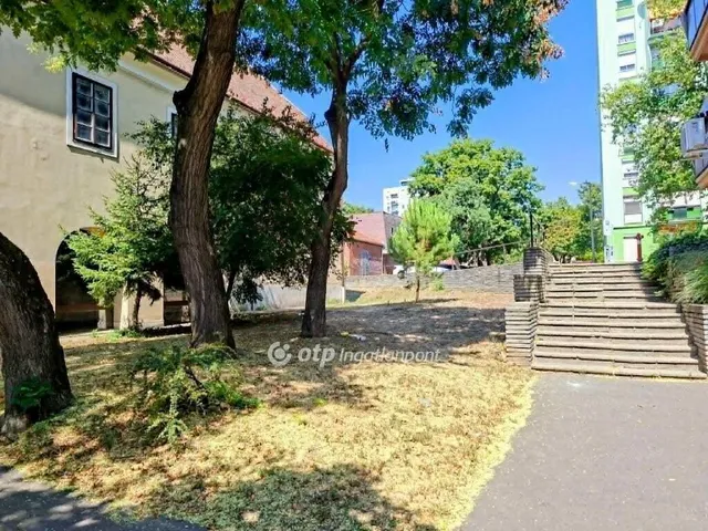 Eladó lakás Pécs 71 nm