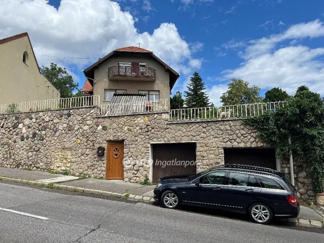 Eladó ház Pécs, Belváros 250 nm