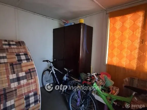 Eladó nyaraló Balatonakarattya 83 nm