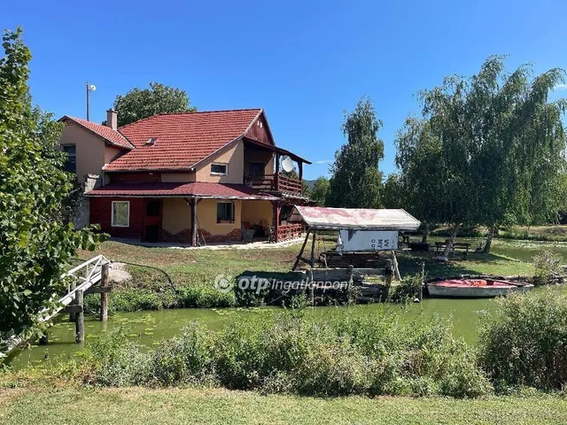 Eladó nyaraló Bakonya 154 nm
