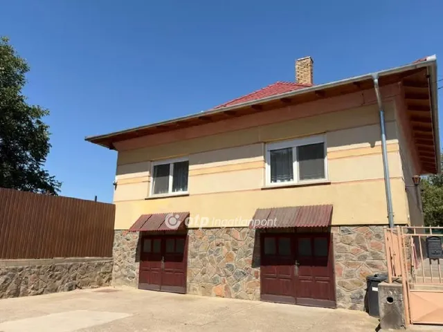 Eladó ház Geresdlak 130 nm