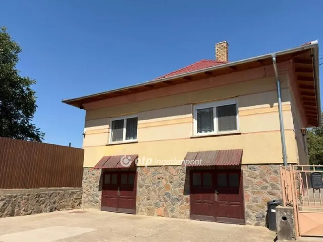 Eladó ház Geresdlak 130 nm