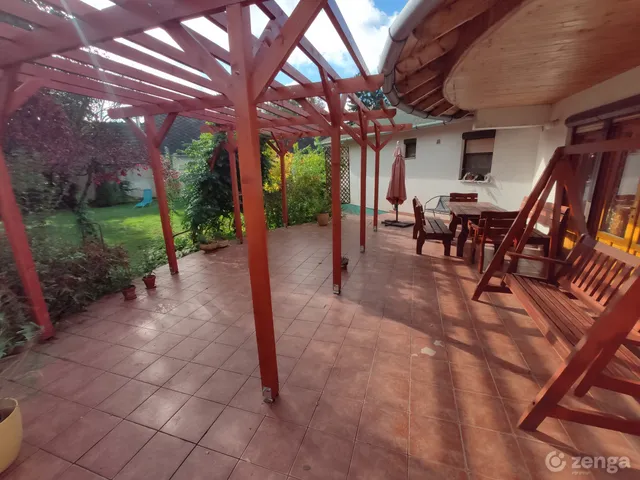 Kiadó ház Fadd, rakoczi u 135 202 nm