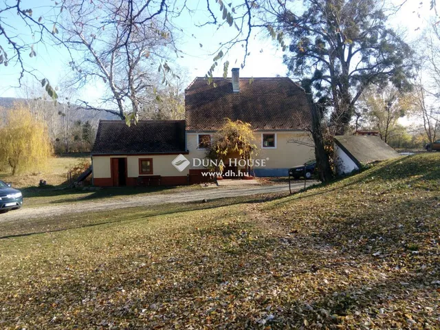 Eladó ház Tatabánya 150 nm