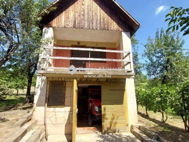 Eladó mezőgazdasági ingatlan Környe 206 nm