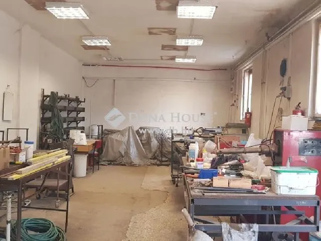 Eladó kereskedelmi és ipari ingatlan Tatabánya 315 nm