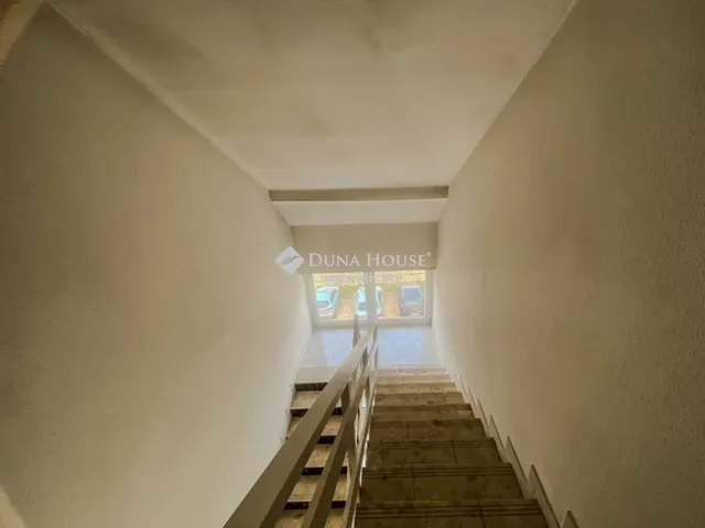 Eladó kereskedelmi és ipari ingatlan Vértesszőlős 1700 nm