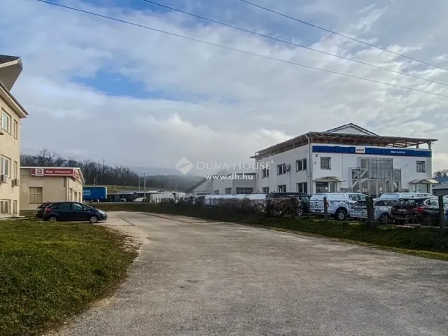 Eladó kereskedelmi és ipari ingatlan Vértesszőlős 1700 nm