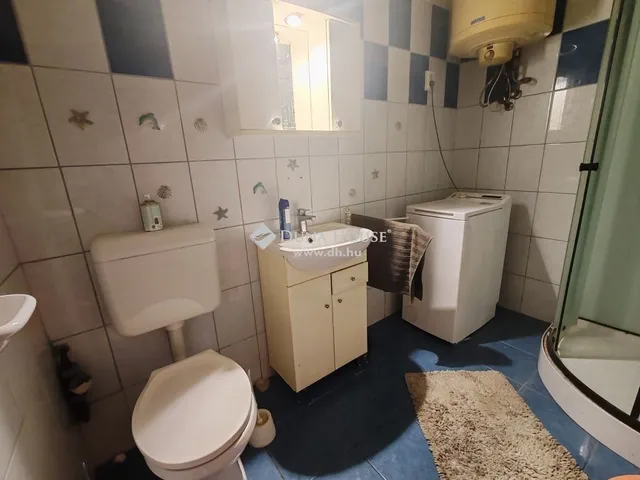 Eladó lakás Oroszlány 79 nm