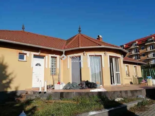 Eladó ház Tatabánya 191 nm