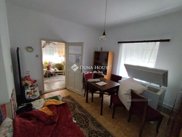 Eladó ház Neszmély 65 nm
