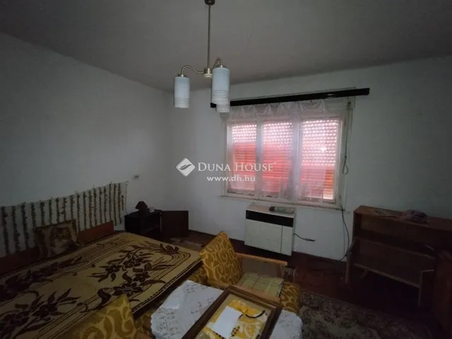 Eladó ház Neszmély 65 nm