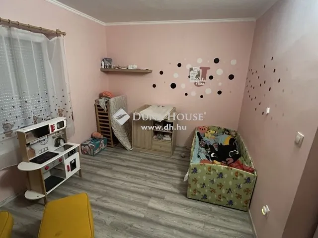 Eladó ház Bábolna 160 nm