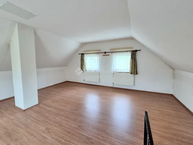 Eladó ház Mogyorósbánya 88 nm
