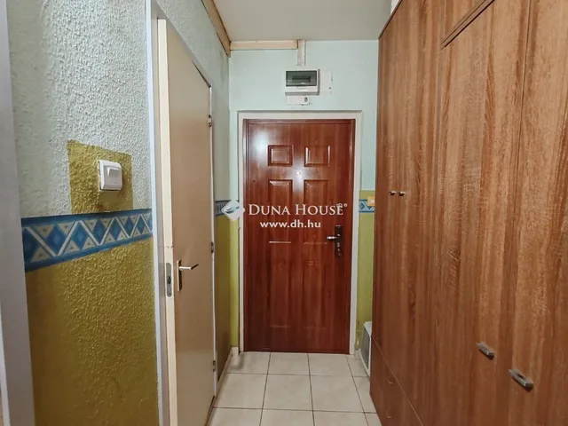 Eladó lakás Tatabánya, Gál István-lakótelep 68 nm