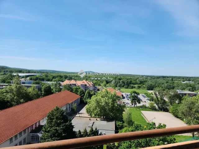 Eladó lakás Tatabánya, Gál István-lakótelep 68 nm
