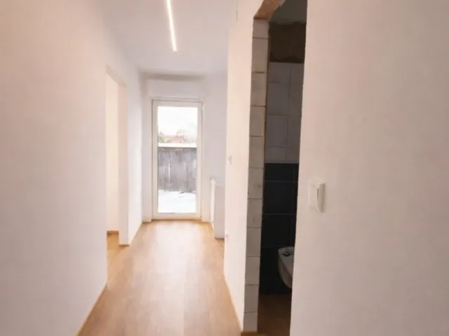 Eladó lakás Nyergesújfalu 81 nm