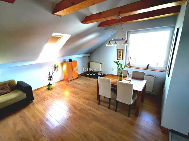 Eladó lakás Esztergom 122 nm