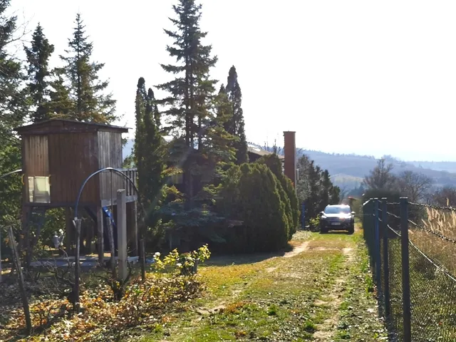 Eladó üdülő és hétvégi ház Úny 60 nm