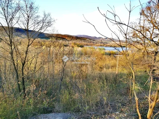 Eladó telek Esztergom 776 nm