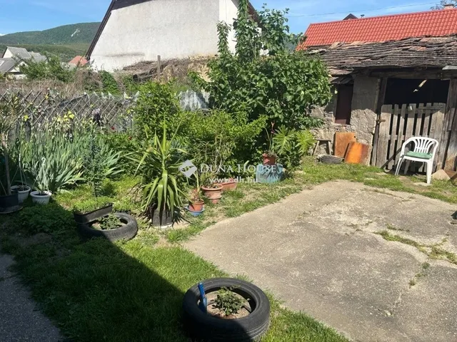 Eladó ház Piliscsév 27 nm