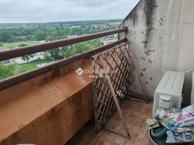 Eladó lakás Tatabánya, Gál István-lakótelep 68 nm