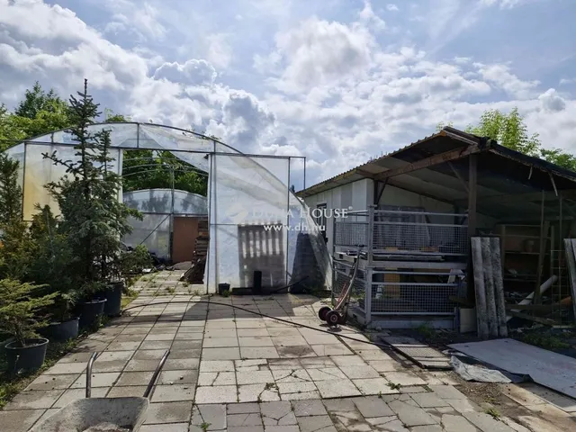 Eladó telek Komárom 1199 nm