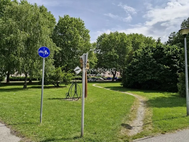 Eladó telek Komárom 1199 nm