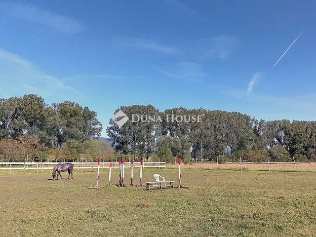 Eladó telek Dorog 56560 nm