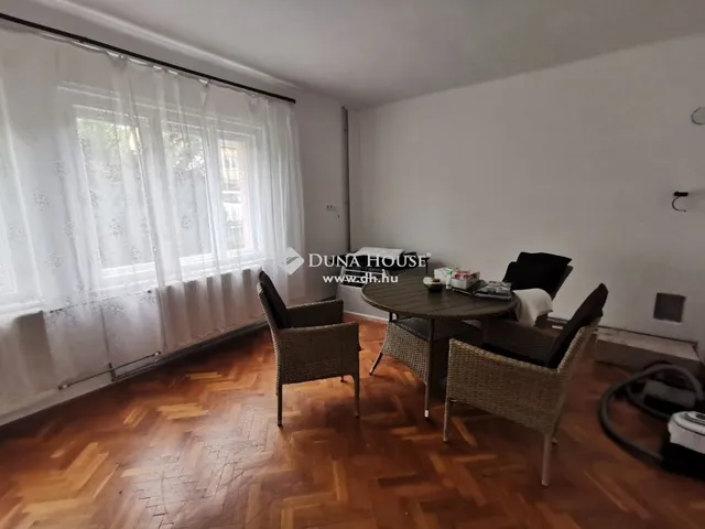 Eladó ház Dunaalmás 120 nm