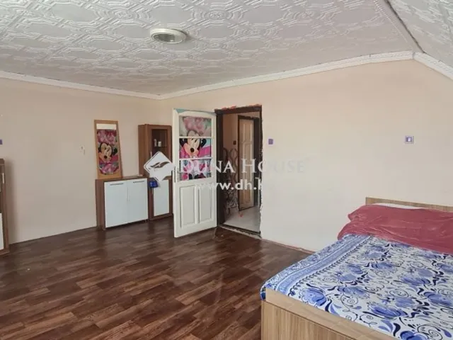 Eladó ház Kékcse 258 nm