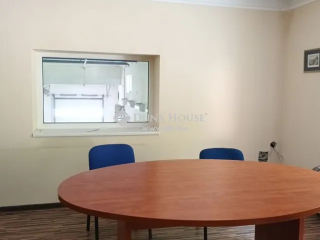 Eladó kereskedelmi és ipari ingatlan Csolnok 700 nm