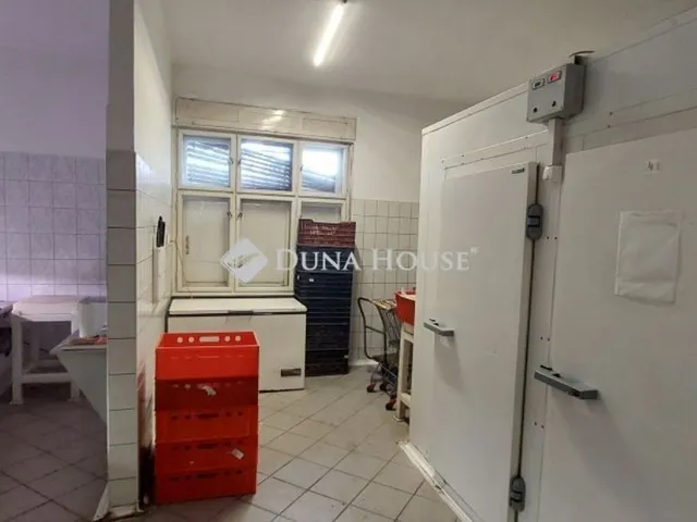 Eladó ház Tata 261 nm