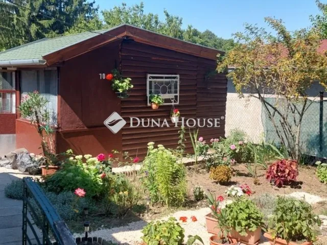 Eladó üdülő és hétvégi ház Tatabánya 30 nm