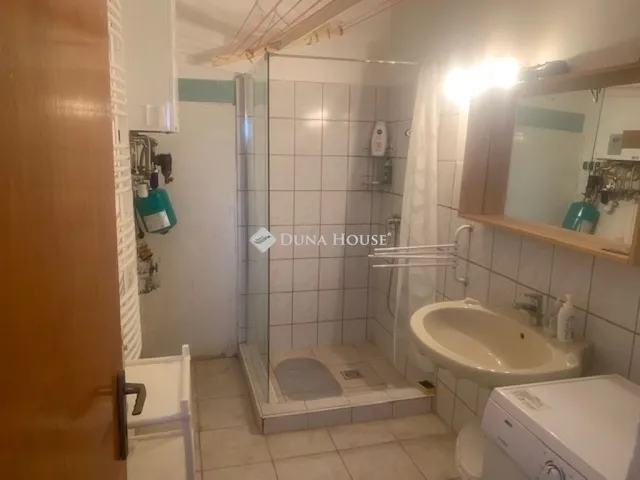 Eladó lakás Tata, Óváros 77 nm