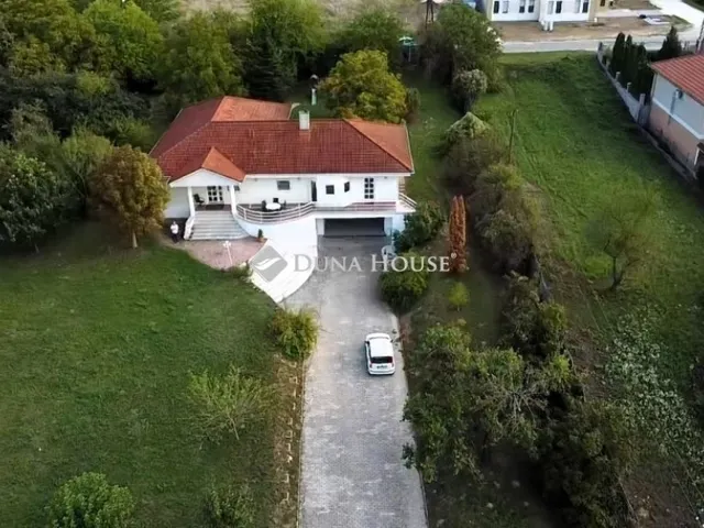 Eladó ház Esztergom 350 nm