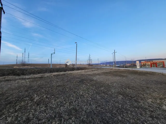 Eladó kereskedelmi és ipari ingatlan Tatabánya 6017 nm