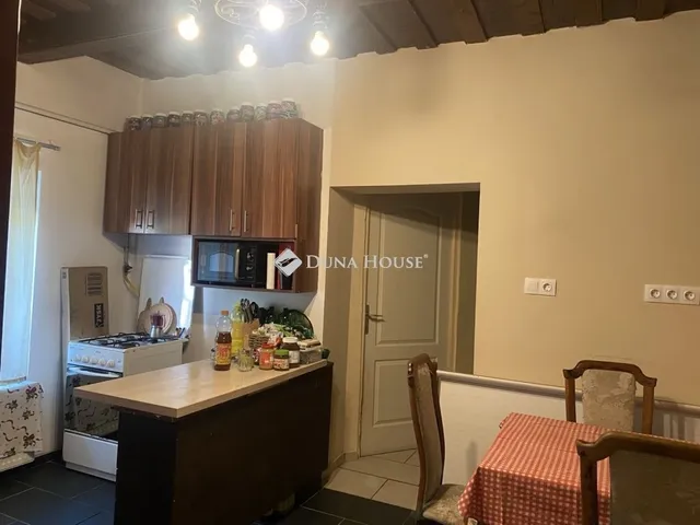 Eladó ház Piliscsév 80 nm