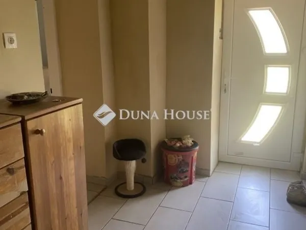 Eladó ház Piliscsév 80 nm