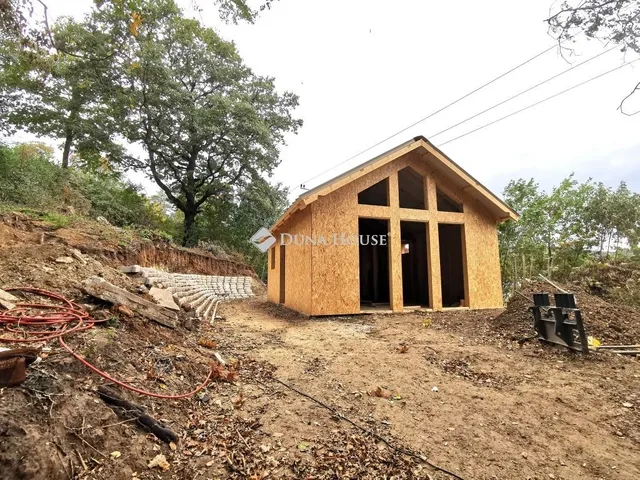 Eladó üdülő és hétvégi ház Esztergom 34 nm