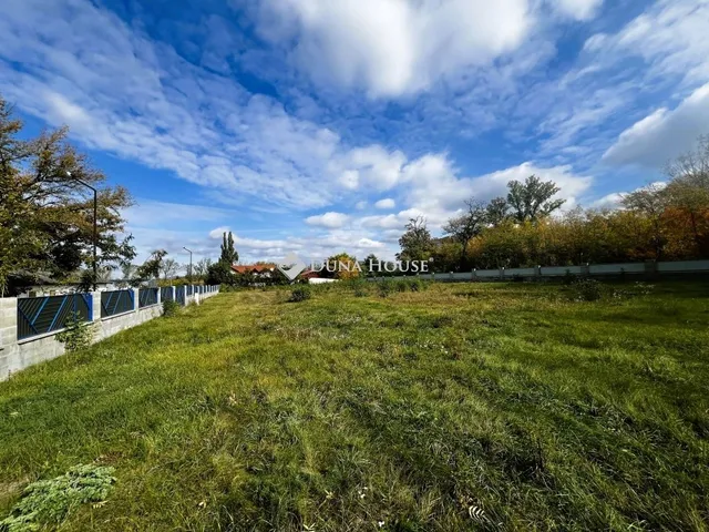 Eladó telek Esztergom 3500 nm