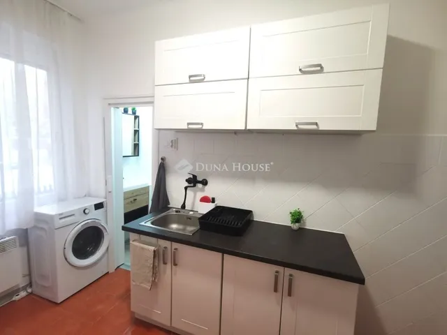 Eladó lakás Lábatlan 34 nm