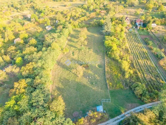 Eladó telek Esztergom 5755 nm