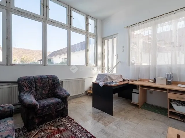 Eladó ház Vértessomló 424 nm