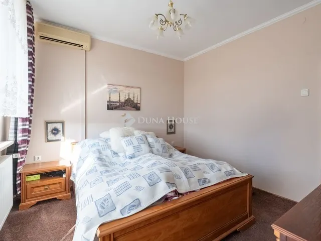 Eladó ház Vértessomló 424 nm