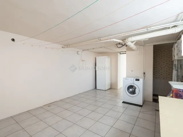 Eladó ház Vértessomló 424 nm